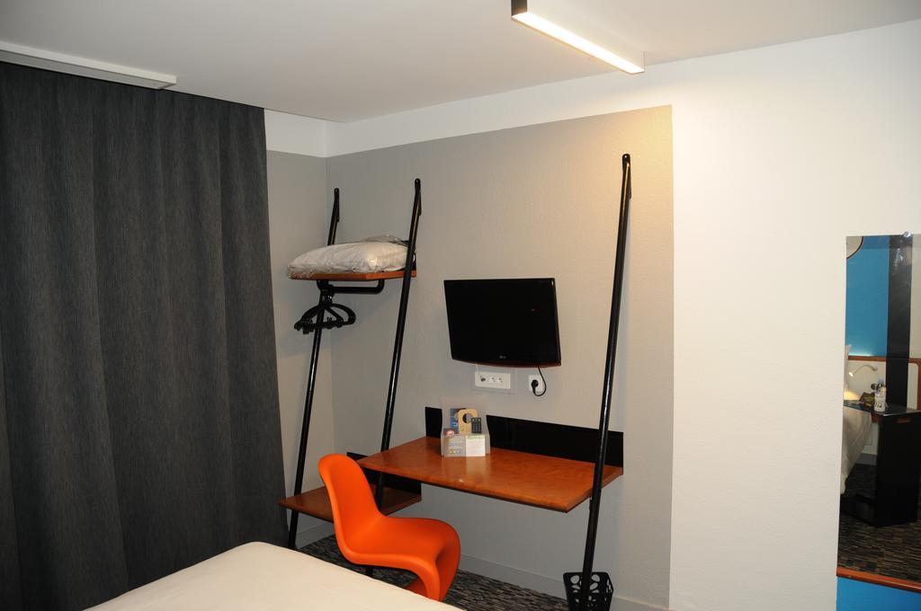 ホテル Ibis Styles Chambery Centre Gare 部屋 写真