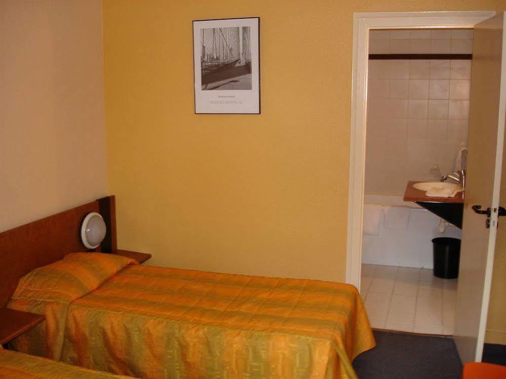 ホテル Ibis Styles Chambery Centre Gare エクステリア 写真