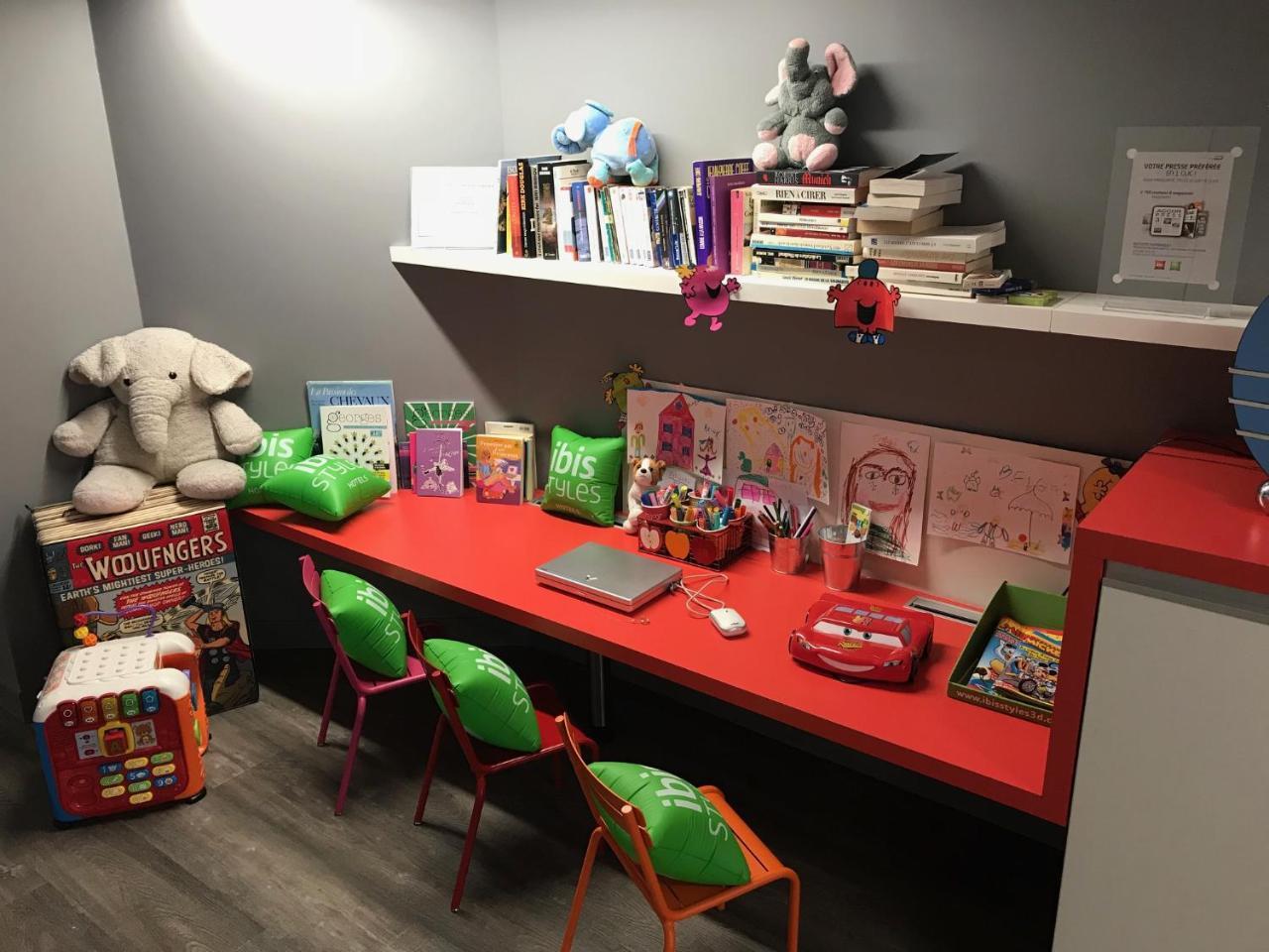 ホテル Ibis Styles Chambery Centre Gare エクステリア 写真
